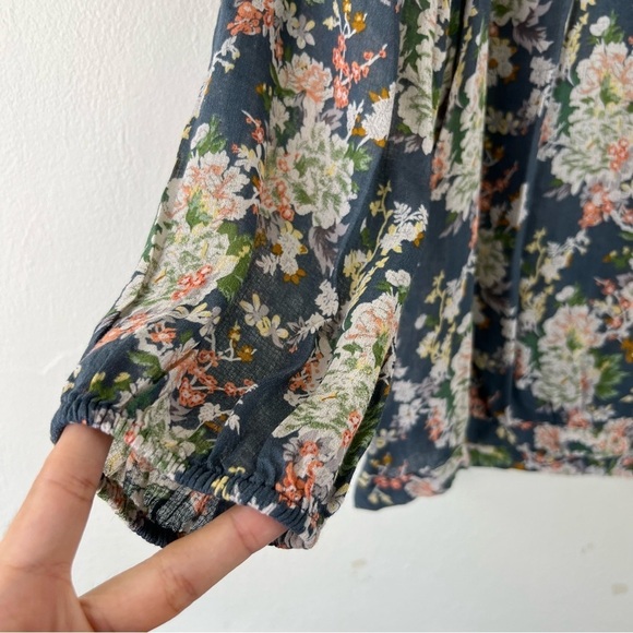 Lucky Brand Beautiful Floral Snap Wrap Long Sleeve Blouse L - Picture 3 of 14